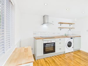 Kitchen alternative view- click for photo gallery